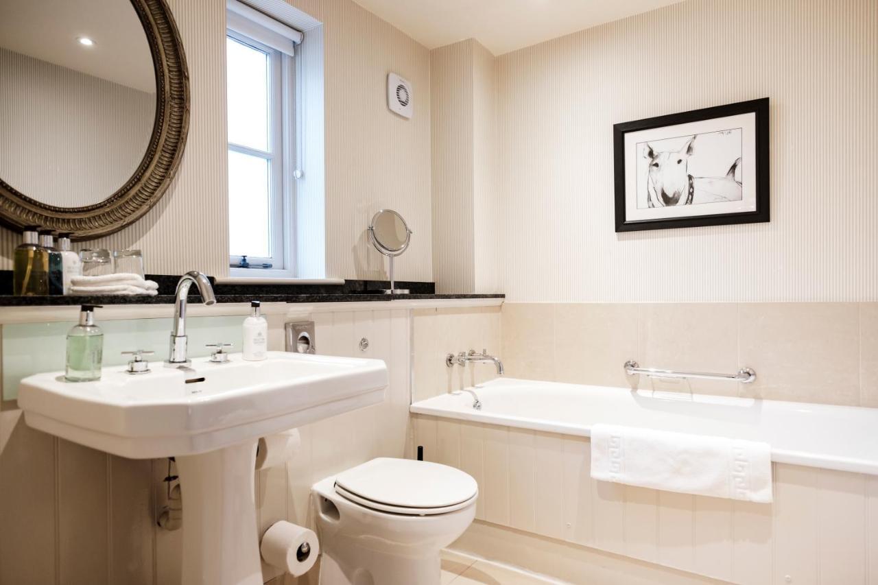 The Hare & Hounds Hotel Tetbury Eksteriør bilde