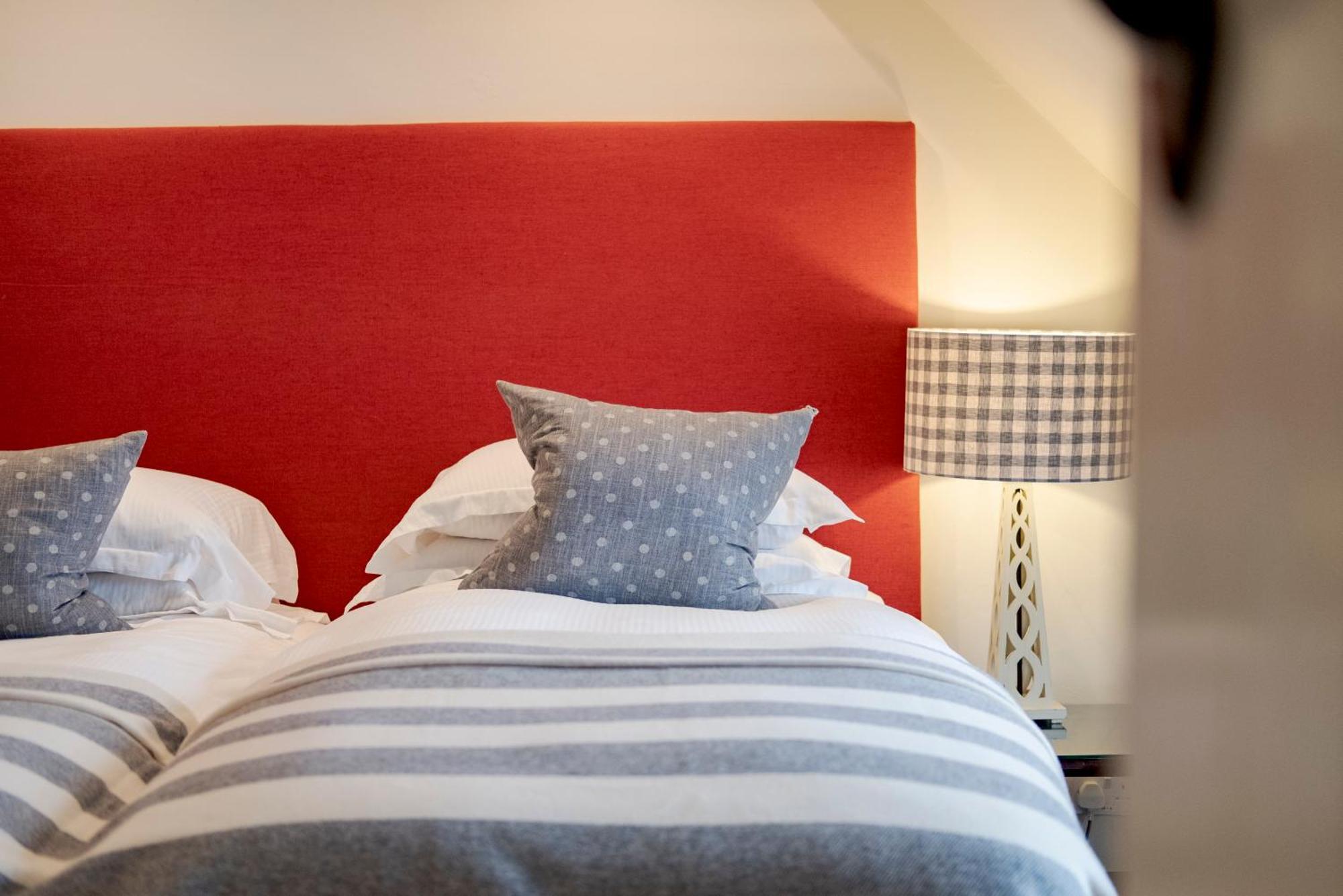 The Hare & Hounds Hotel Tetbury Rom bilde