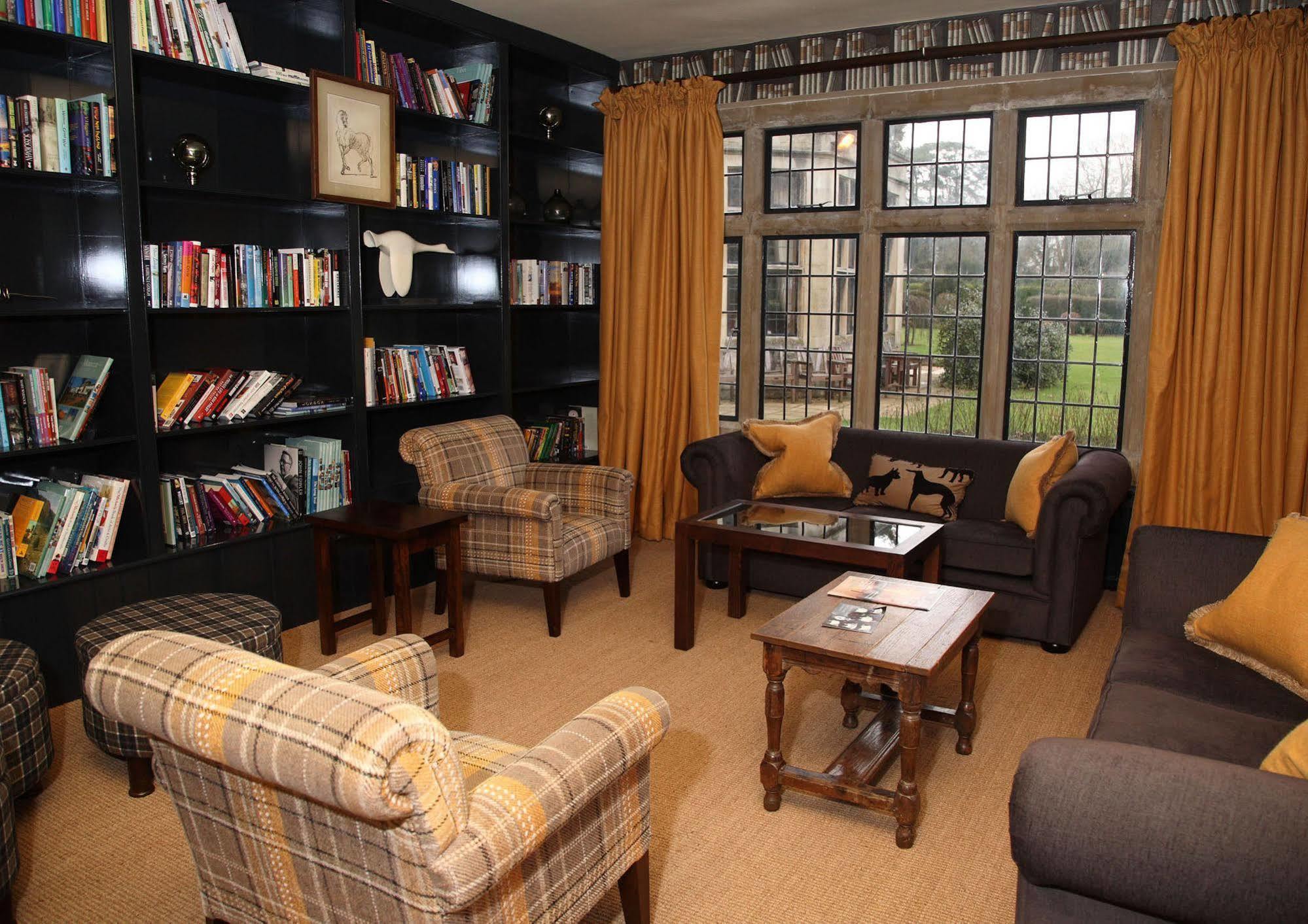 The Hare & Hounds Hotel Tetbury Eksteriør bilde