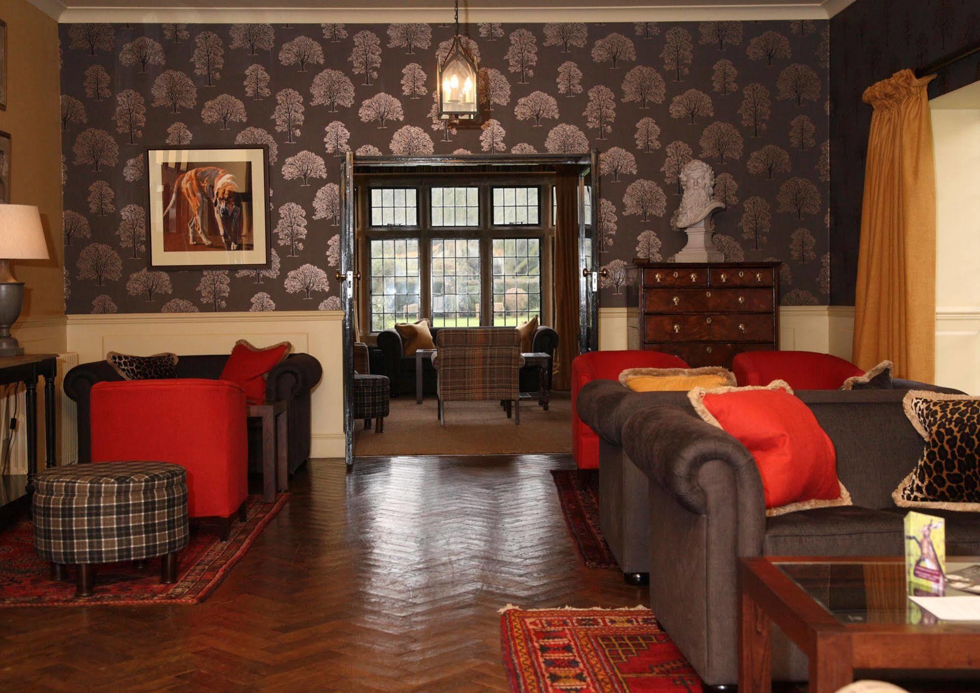 The Hare & Hounds Hotel Tetbury Eksteriør bilde